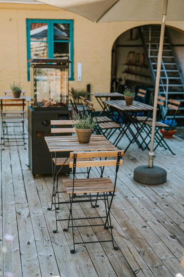 Kefs Guesthouse & Cafe Aeroskobing Exterior photo